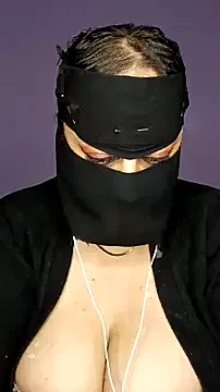 Offline Dolly150 on StripChat