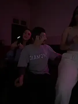 Offline dorneles20 on StripChat