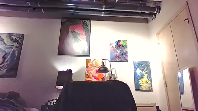 Offline eatmeplease44 on StripChat