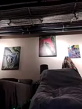 Offline eatmeplease44 on StripChat