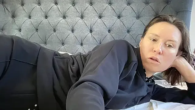 Offline eatmypie69 on StripChat