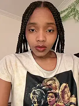 Ebony_love07 on StripChat