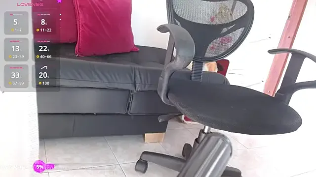 Ebony_Pregnant_Teen — Show tits