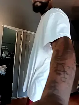 Offline EbonyKing69 on StripChat