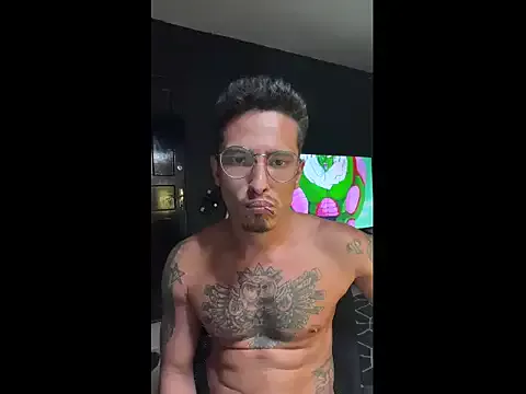 Offline EduXavier26 on StripChat