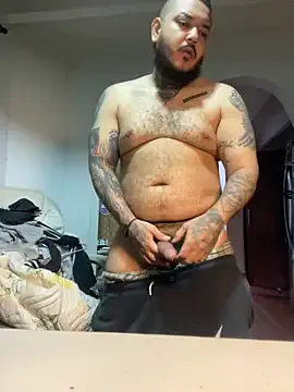 Offline El_Titan1998 on StripChat