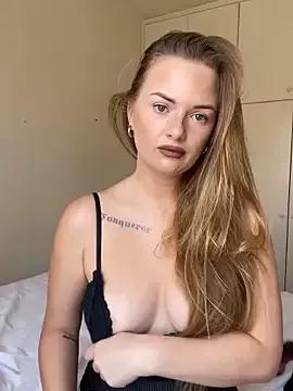 ElenaRebelle from StripChat is Freechat