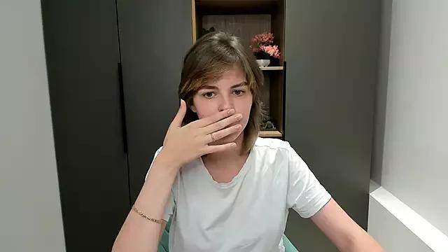 EleneButton from StripChat