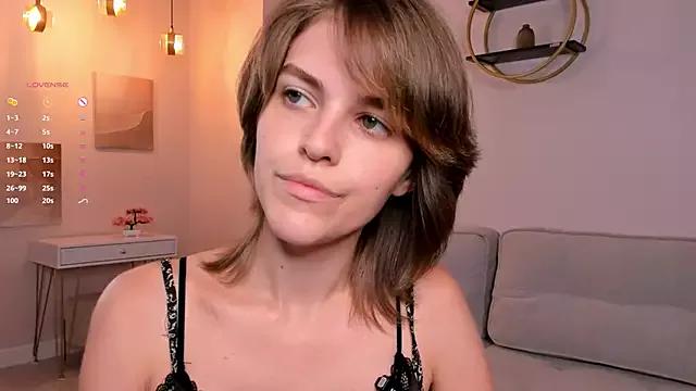 EleneButton from StripChat