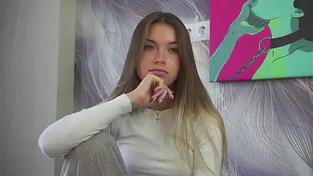 EleneDrews from StripChat