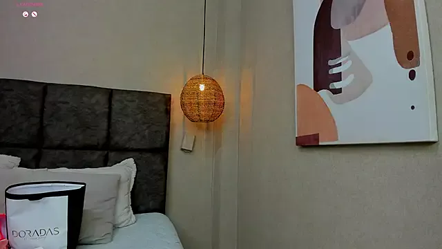 Offline elizabeth_20 on StripChat