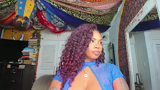 Offline ElizaGrey_ on StripChat