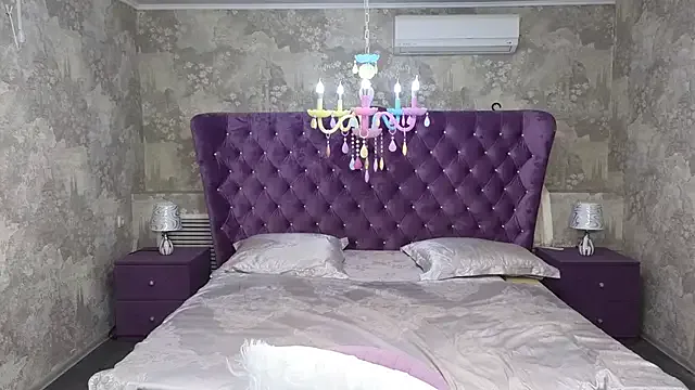 Eloisa_Eliot on StripChat