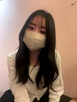 Offline Ema-- on StripChat