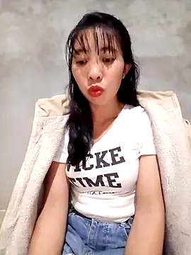 Offline emaame68 on StripChat