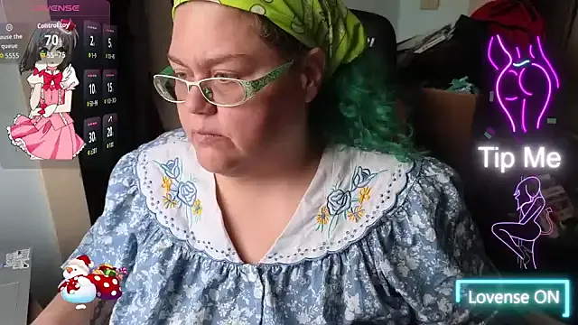 EmberCum on StripChat