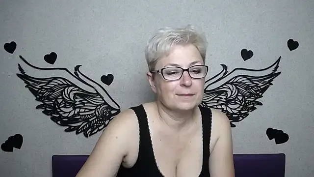 Offline EmiliaGree on StripChat