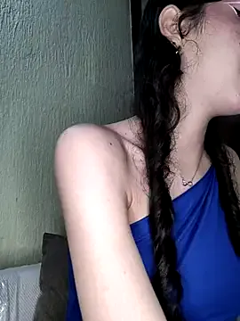 Offline Emily-hottson on StripChat