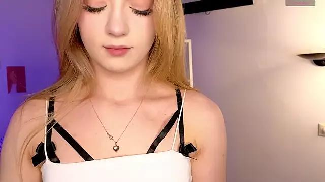 Emma_Frosty from StripChat