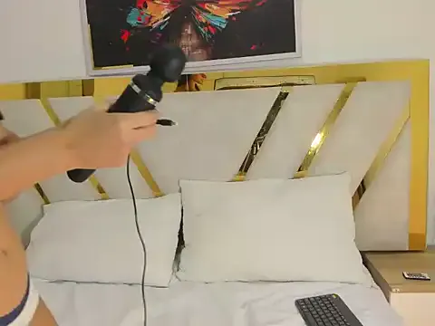 Offline Emma_Payton on StripChat