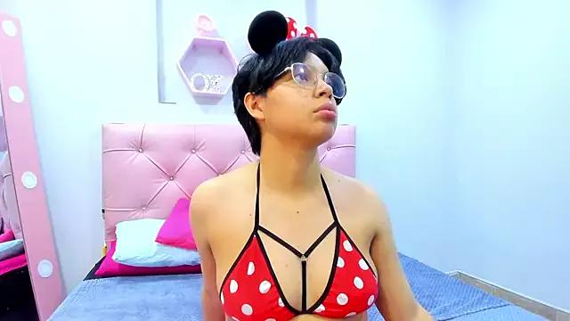 Emmaa_Lex from StripChat