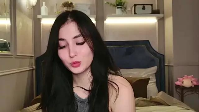 EmmaLawrens from StripChat