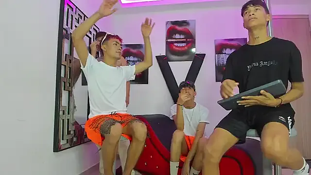 Offline EMPIRE_BOYS1 on StripChat