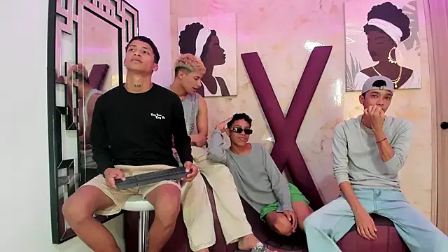 EMPIRE_BOYS1 on StripChat