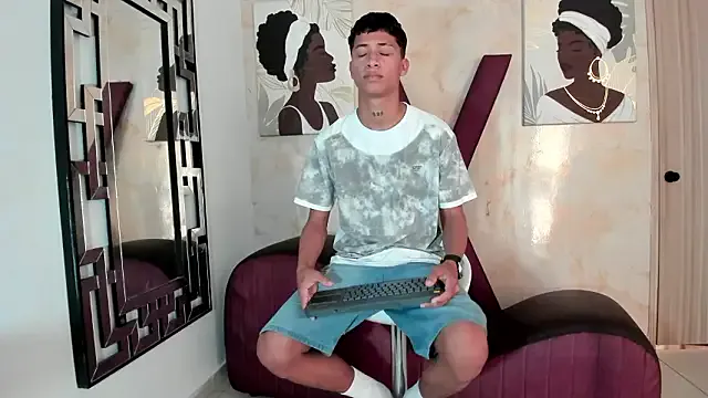 EMPIRE_BOYS1 on StripChat