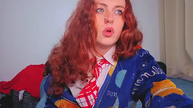 ENGLISHEMILY_69 on StripChat