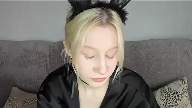 Offline EnigmaSee on StripChat