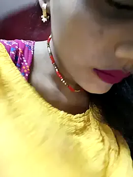 Offline Eshwari_Chopra on StripChat