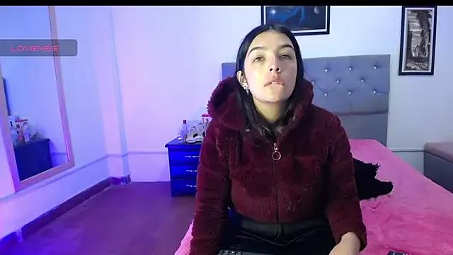 Esmeraldaa- from StripChat