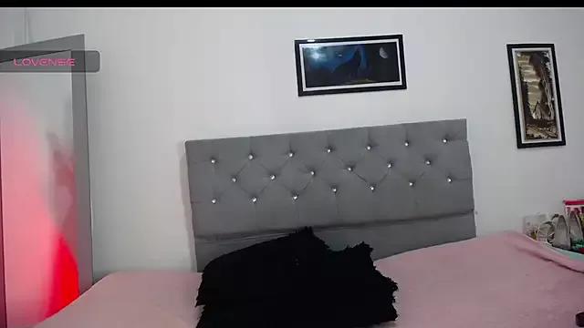 Esmeraldaa- from StripChat