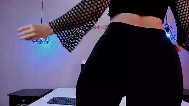 EstefaniaVelez_ from StripChat