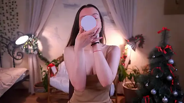 EvaDowe — make my top more revealing