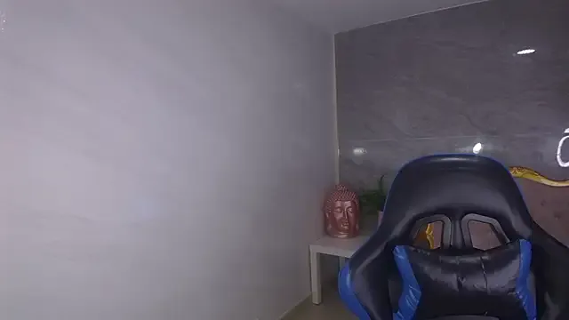 Offline evageline_s on StripChat