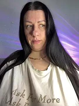 Evelinia from StripChat