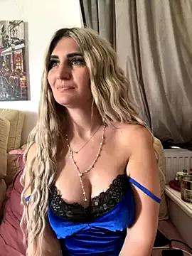 EvelynFrances from StripChat