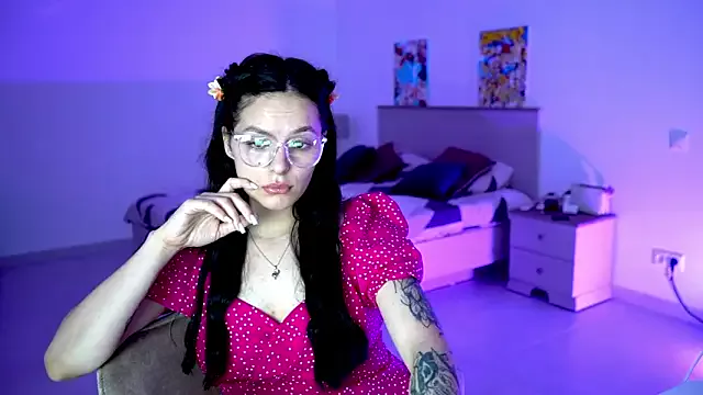 Offline EwelynScott on StripChat