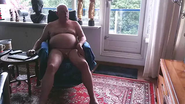 Offline Exhib070 on StripChat