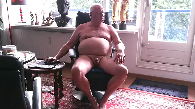 Offline Exhib070 on StripChat