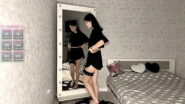 FakeLamb on StripChat