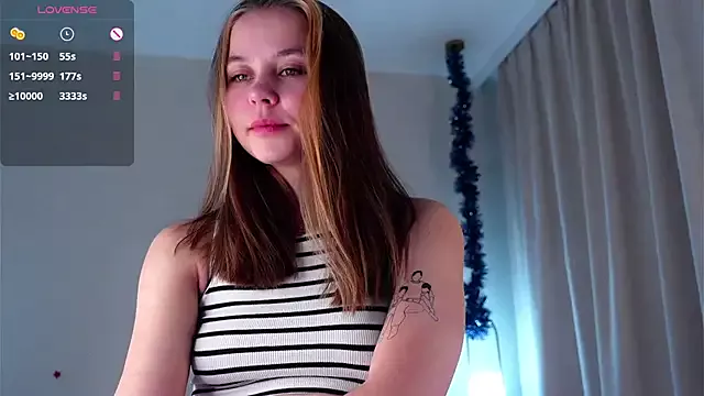 Offline FalineDowlen on StripChat