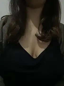 farah-36 on StripChat