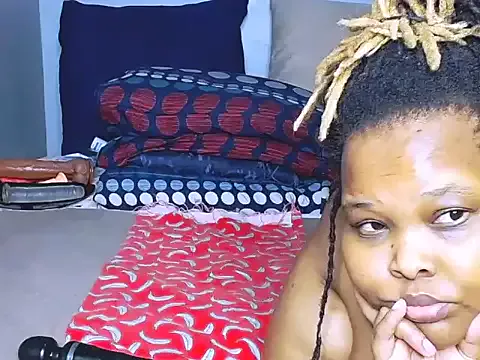 fatafricanqueen on StripChat 