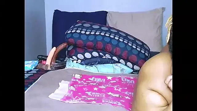 fatafricanqueen on StripChat 