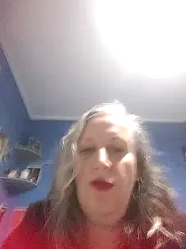 Offline Feelineducentre on StripChat