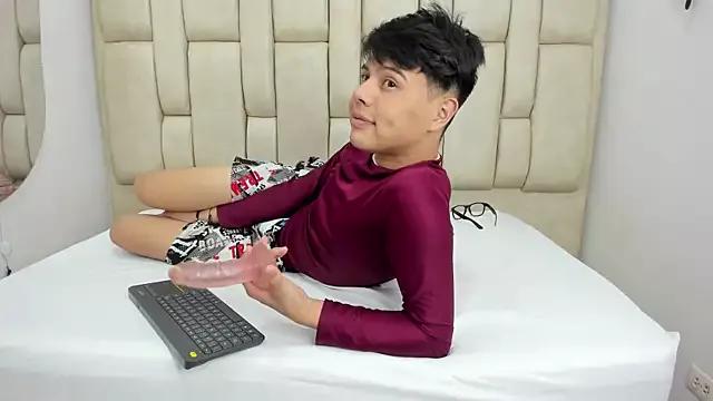 Felipe_Cold from StripChat is Freechat