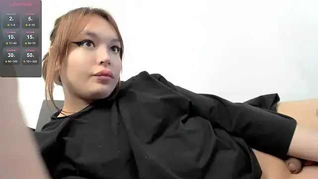 Offline fem_to on StripChat